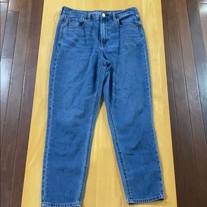 American Eagle, Mom Jean, size 8 short